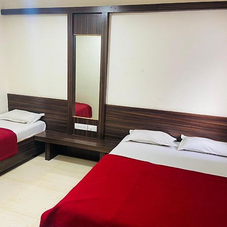Hotel Sai Bhawani Shirdi Exterior foto